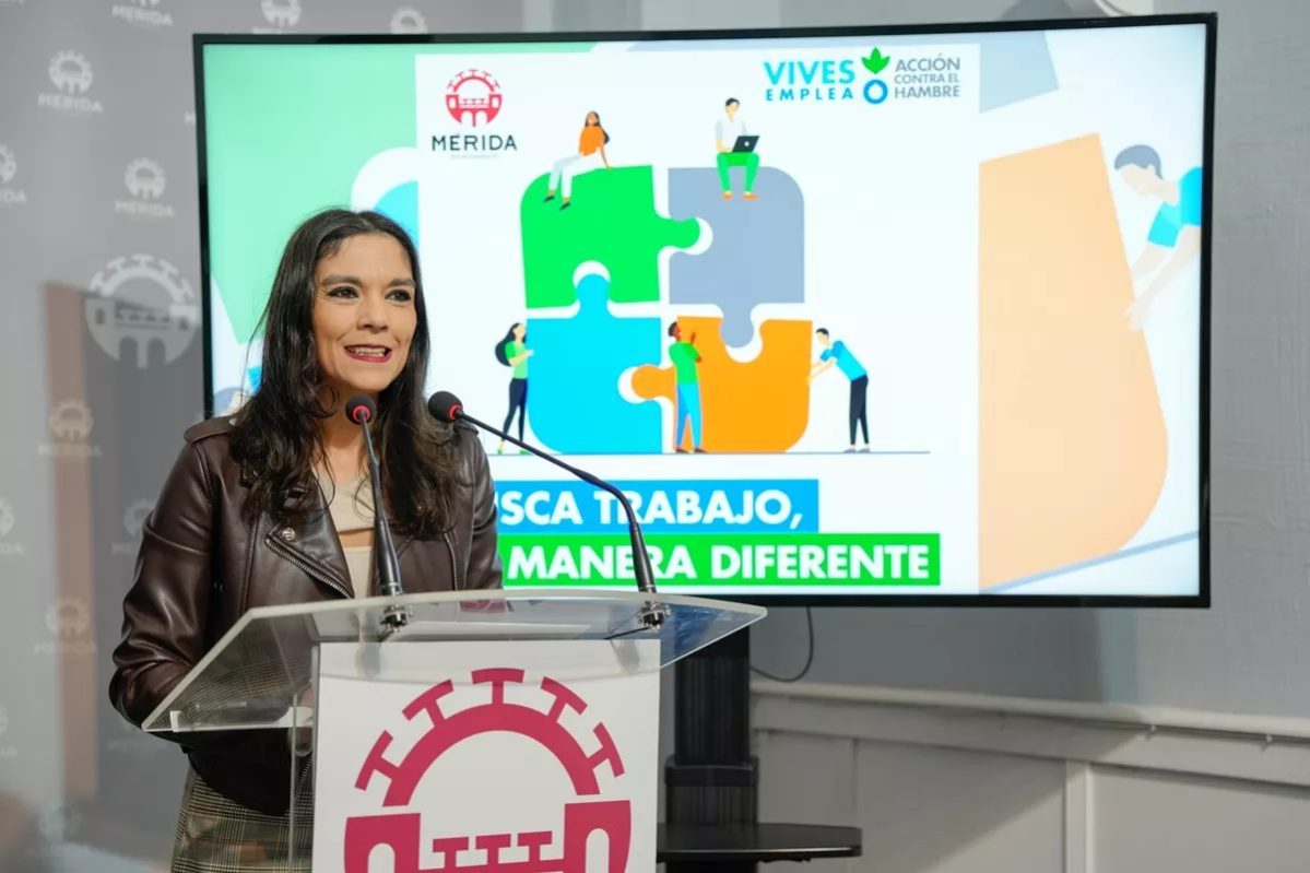 Pilar Amor - Concejala Merida - Rueda Prensa - Accion Social España